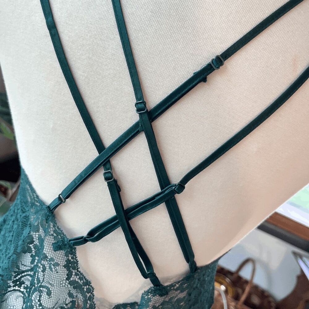 VTG Victoria Secret Silk Slip Dress Emerald Lace Strappy Back 90s Y2K - Picture 5 of 9